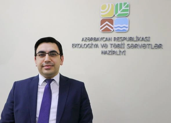 Министр назначил себе нового советника - ФОТО