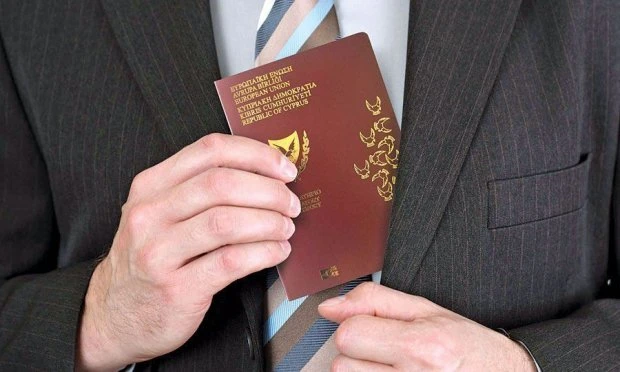Maltada “qızıl pasport” alan azərbaycanlı milyarder kimdir?