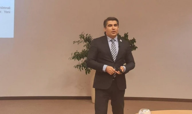 Nazir özünə yeni müşavir təyin etdi