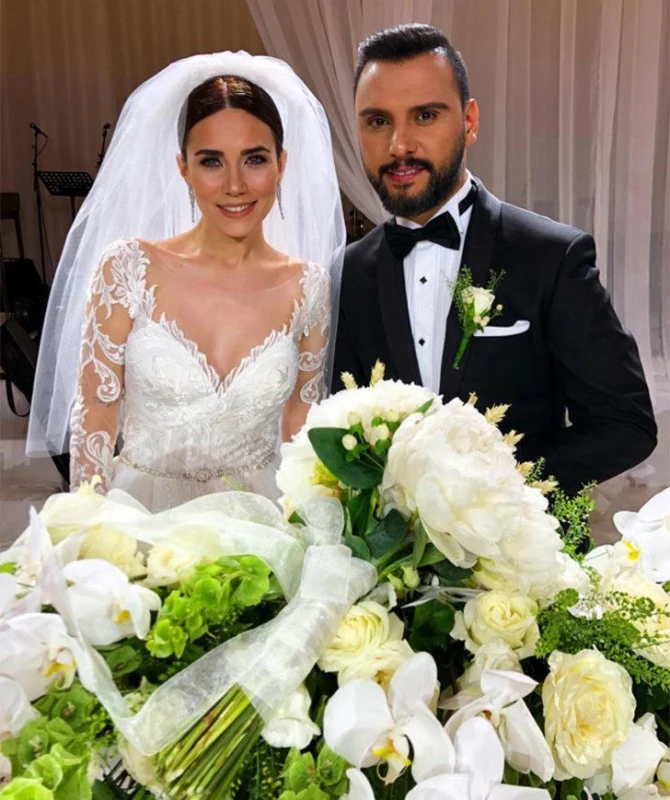 Alişan aktrisa həyat yoldaşından boşanır - FOTO