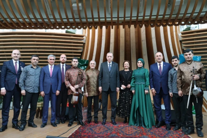 Ərdoğan Xalq artisti Alim Qasımov və qızı Fərqanə Qasımovanın ifasından təsirləndi - FOTO/VİDEO