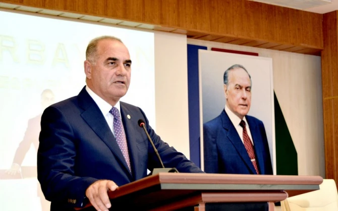 Prezident Göyçayın icra başçısını vəzifəsindən azad etdi