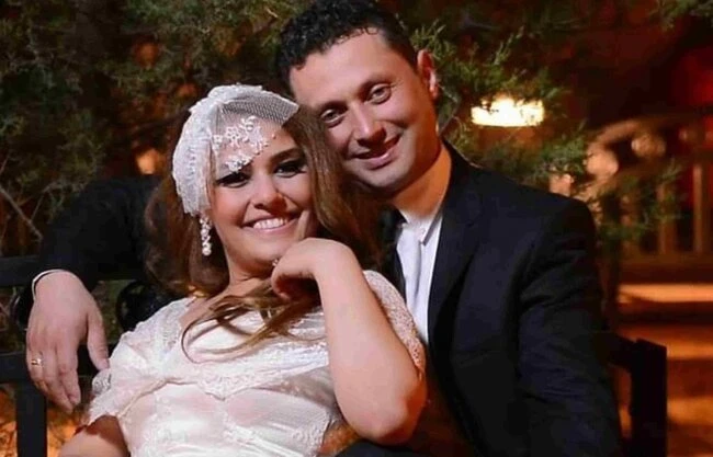 Ailə qurub Türkiyəyə köçən müğənni Bakıya qayıtdı - FOTO/VİDEO