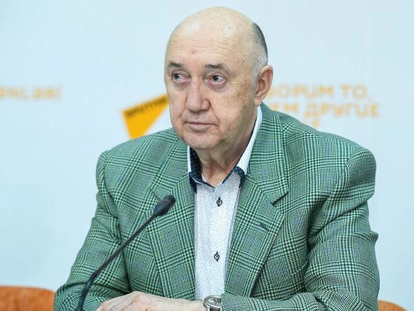 Sülhməramlı reket: General Volkova həsr olunur - FOTO