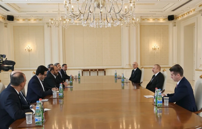 Prezident İlham Əliyev İranın yol və şəhərsalma nazirini qəbul edib - FOTO