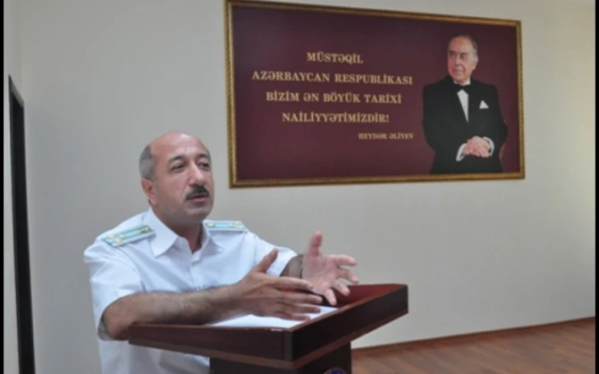 Kamran Əliyev rayon prokurorunu vəzifəsindən azad edib
