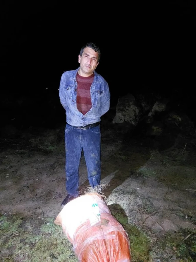 Azərbaycana qaçaqmalçılıq yolu ilə narkotik gətirmək istəyən şəxs tutuldu - FOTO