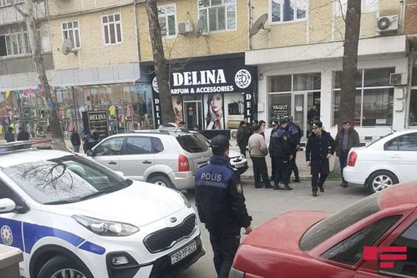 Göyçayda maskalı şəxslər zərgərlik mağazasına basqın edərək 60 min manatlıq qızıl aparıb – FOTO
