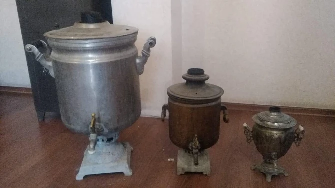 Gözətçi işlədiyi restorandan oğurluq etdi - FOTO