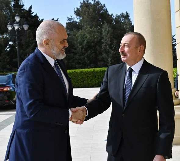 Ильхам Алиев принял премьер-министра Албании