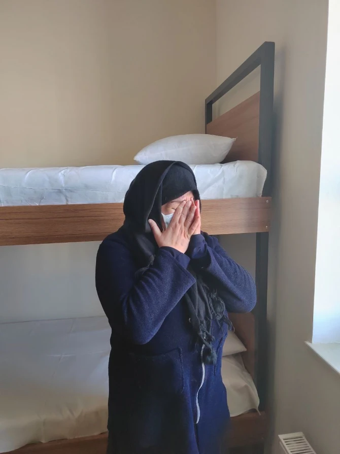 Barmaqlıqlar arxasında qalan gözəllik - Qadın həbsxanasından FOTOREPORTAJ