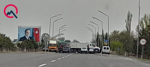 Motosiklet yük maşını ilə toqquşdu, sürücü öldü - FOTO