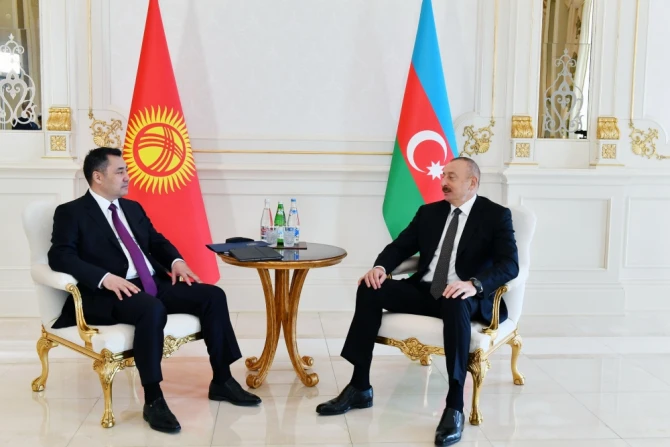 Azərbaycan və Qırğızıstan prezidentlərinin təkbətək görüşü olub - YENİLƏNİB - FOTO