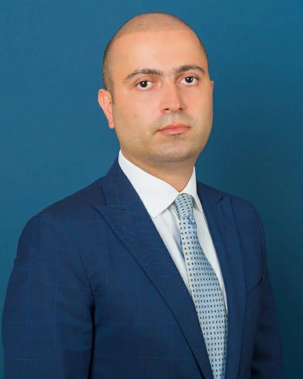 Parlamentdə 26 ildən sonra bir ilk – Səfa Mirzəyevin yerinə TƏYİNAT - FOTO