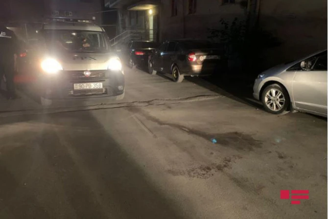 В Азербайджане мужчина зарезал бывшую жену прямо на улице - ВИДЕО