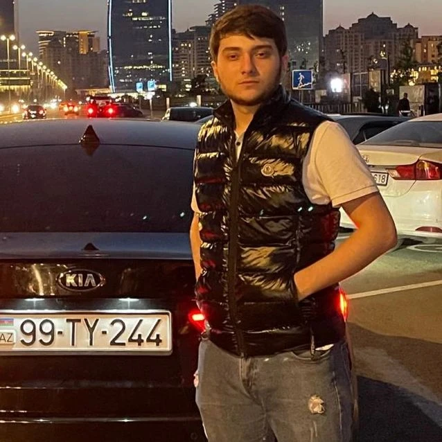 Ramiz Əzizbəylinin qardaşı nəvəsi universitetə qəbul oldu - FOTO