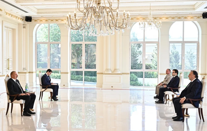 Prezident Çex Respublikasının Azərbaycanda yeni təyin olunmuş səfirinin etimadnaməsini qəbul edib