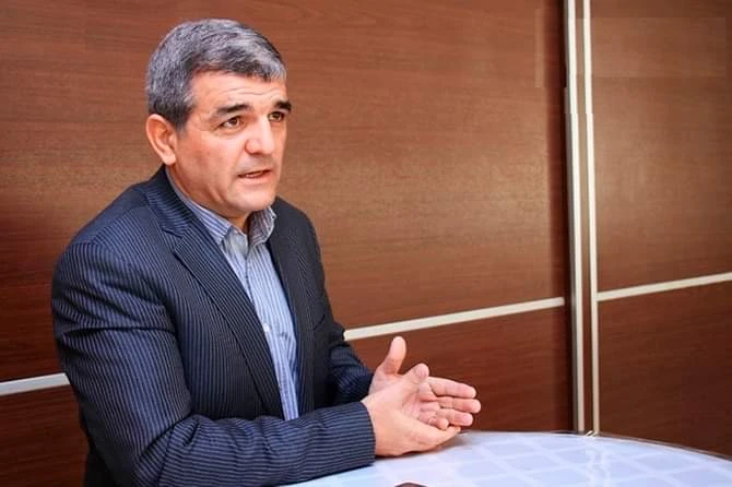 Maskalı günlər geri qayıdır - 