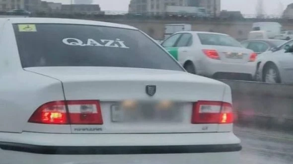Avtomobilə dini kəlam, aforizm, şəhid fotosu vuran sürücülərin NƏZƏRİNƏ! - FOTO