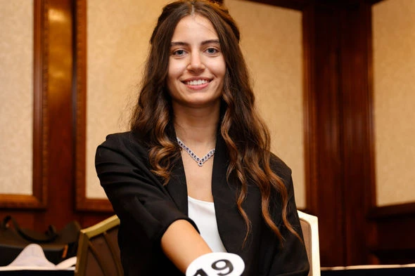 “Xalqım Azərbaycanı həmişə qayıtmaq istədiyin yerə çevirir” –“Miss İngiltərə” finalçısı Melisa Raufla MÜSAHİBƏ