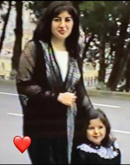 Rəqqasə Fatimənin 24 il əvvəlki əməliyyatsız halı - FOTO