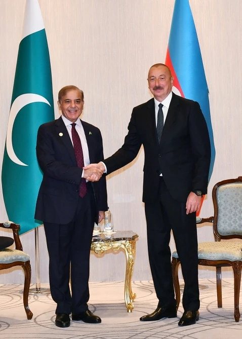 İlham Əliyev Pakistanın Baş naziri ilə görüşüb - FOTO - YENİLƏNİB