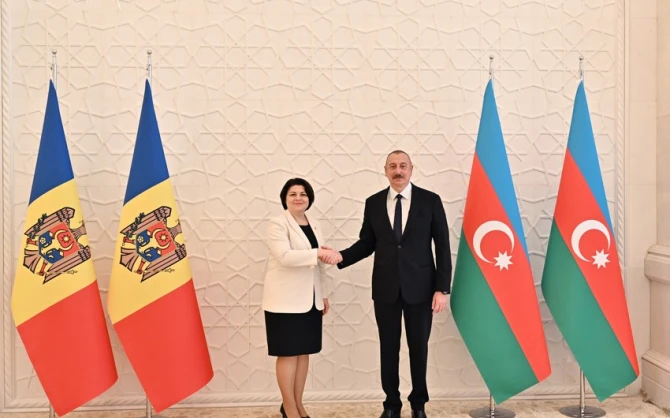 Azərbaycan Prezidentinin Moldovanın baş naziri ilə təkbətək görüşü olub - YENİLƏNİB - FOTO