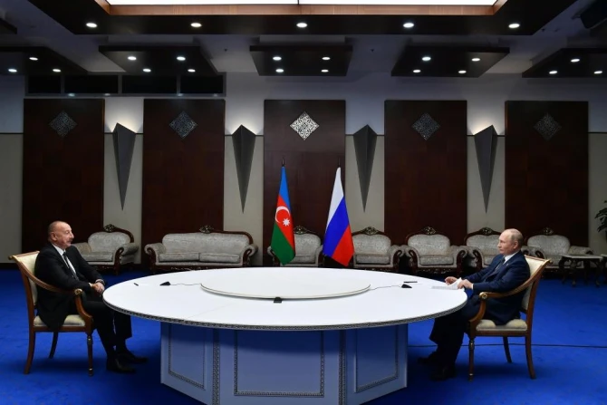 İlham Əliyevin Astanada Vladimir Putinlə görüşü baş tutub - FOTO - YENİLƏNİB