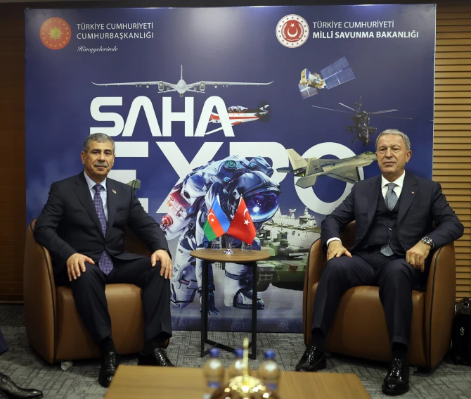Azərbaycan və Türkiyə müdafiə nazirlərinin görüşü olub - FOTO