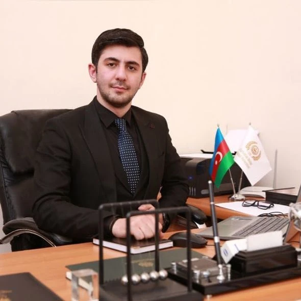 Bakıda tələbə qızlar aldadılaraq qaçırılırlar? - FOTO