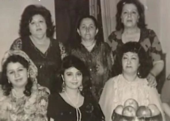 Övladını öldürdülər, Şövkət Ələkbərovanın təklifini rədd etdi - “Mercedes” sürən ilk qadın müğənnimiz - FOTO