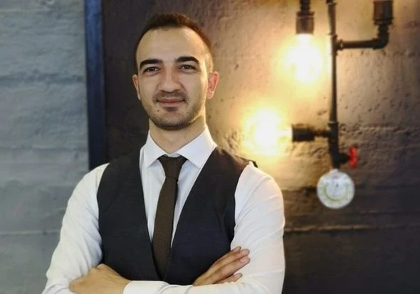 Layihəsi 1,2 milyon dollar investisiya alan azərbaycanlı gənc ixtiraçının UĞUR HEKAYƏSİ - FOTO