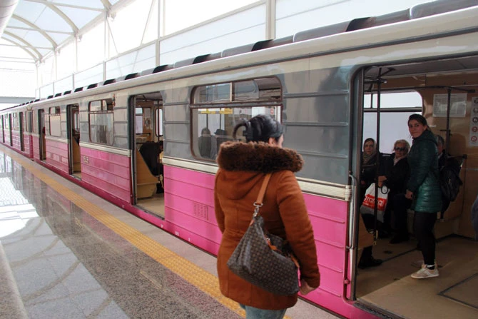 Metroda ən çox və ən az bu stansiyalardan istifadə olunur - RƏSMİ - FOTO