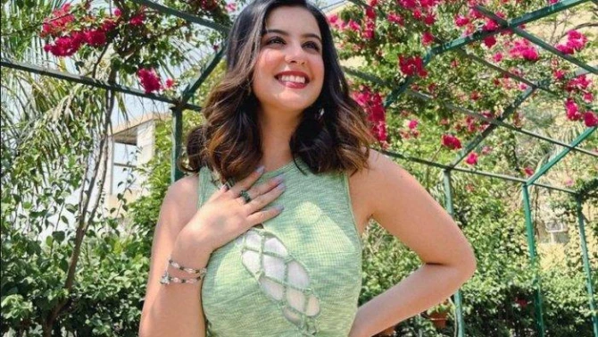 20 yaşlı aktrisa çəkiliş zamanı intihar etdi - FOTO