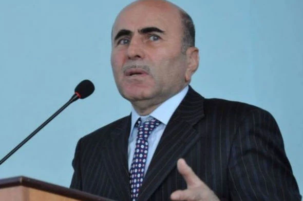 Deputatın tələbinə fərqli baxış: “Vəzifəsini başa düşürsə, 15-16 yaşında nikahda problem yoxdur” - FOTO