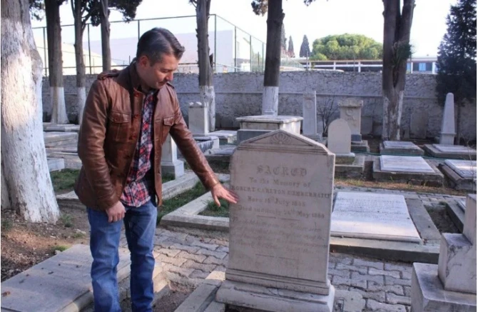 Tanınmış aktyorun ulu babası Türkiyədə konsul olub - FOTO Tanınmış aktyorun ulu babası Türkiyədə konsul olub - FOTO