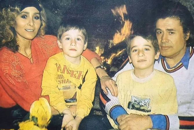 Cüneyt Arkının vəsiyyətnaməsi qalmaqala səbəb oldu - FOTO