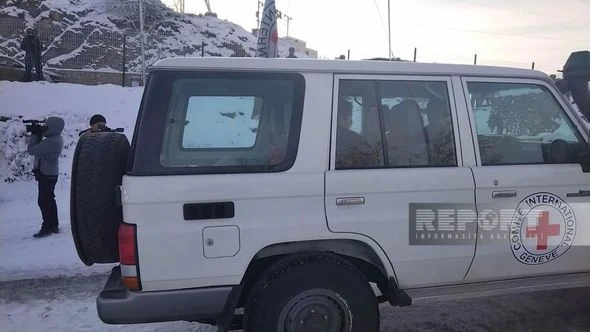 Сегодня по дороге Ханкенди - Лачын проехали 18 автомобилей миротворцев - ОБНОВЛЕНО + ФОТО