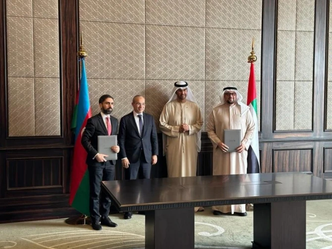 SOCAR ilə “Masdar” şirkəti arasında bərpa olunan enerji mənbələrinə dair Birgə işlənmə sazişləri imzalanıb SOCAR ilə “Masdar” şirkəti arasında bərpa olunan enerji mənbələrinə dair Birgə işlənmə sazişləri imzalanıb