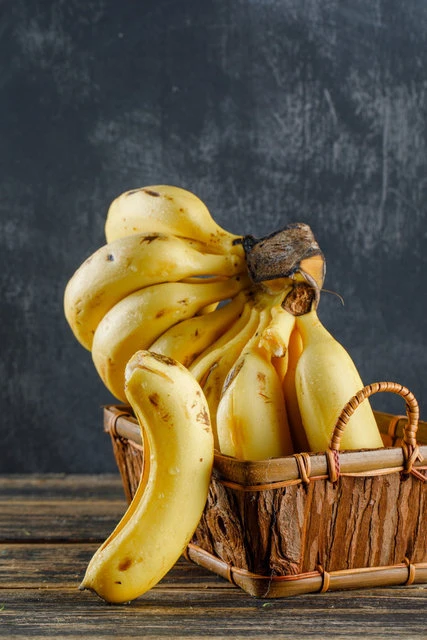 Qaralmış bananı yemək olarmı? - FOTO