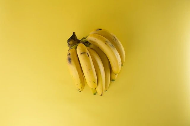 Qaralmış bananı yemək olarmı? - FOTO
