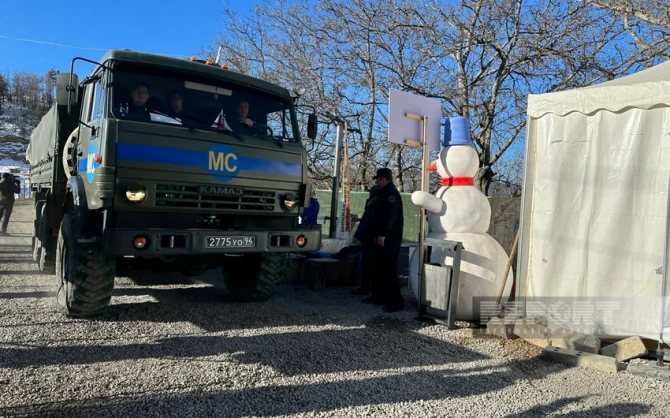 По дороге Ханкенди-Лачын беспрепятственно проехали 54 автомобиля миротворцев - ОБНОВЛЕНО + ФОТО