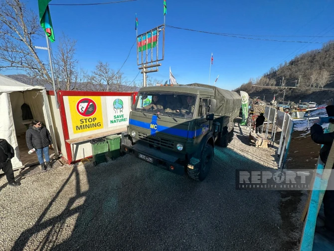 По дороге Ханкенди-Лачын беспрепятственно проехали 54 автомобиля миротворцев - ОБНОВЛЕНО + ФОТО