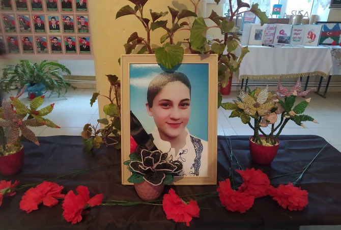 В Азербайджане скончалась десятиклассница - ФОТО