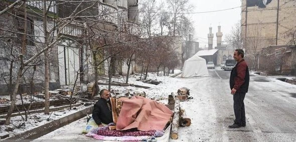 Yardım edilməyən Xoy sakinləri, humanistliyini itirən Tehran - ŞƏRH + FOTO