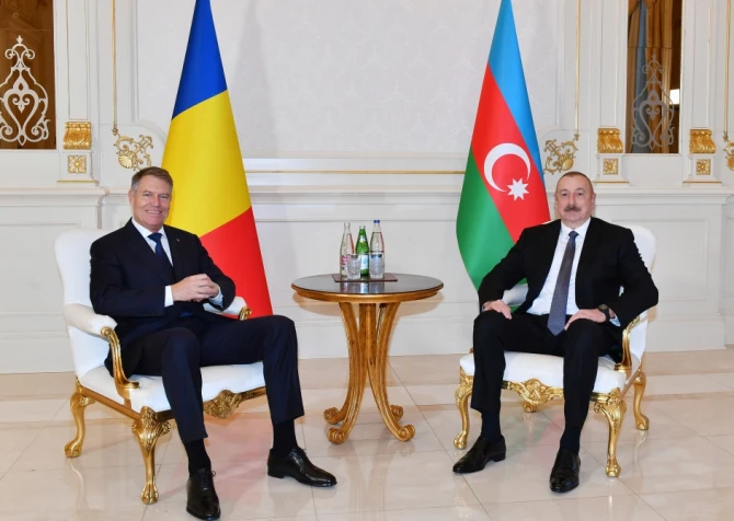 Azərbaycan və Rumıniya prezidentlərinin təkbətək görüşü olub - FOTO