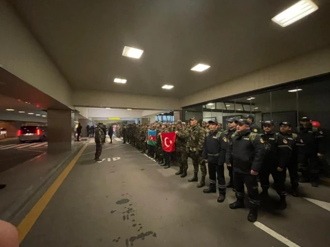 FHN-in növbəti çevik xilasetmə qrupu Türkiyəyə yola düşüb - FOTO