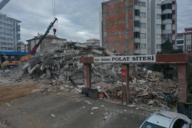 Türkiyədə böyük həbs dalğası - Yıxılan binaları tikən 41 nəfər tutuldu - FOTO