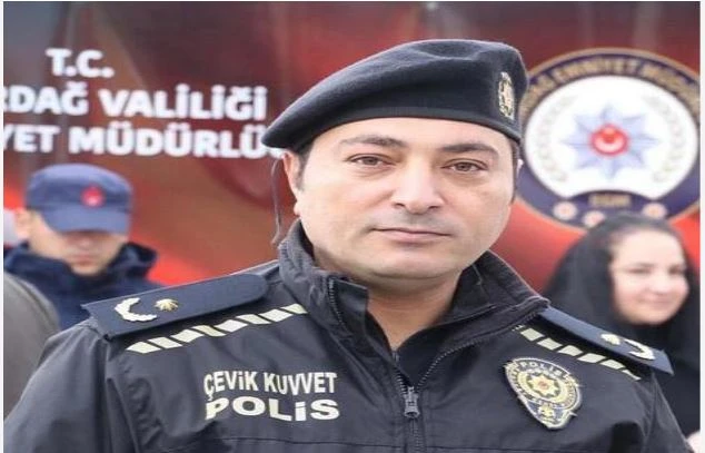 Zəlzələdən zərərçəkənlərin yardımına tamah salan POLİS RƏİSİ HƏBS EDİLDİ - FOTO