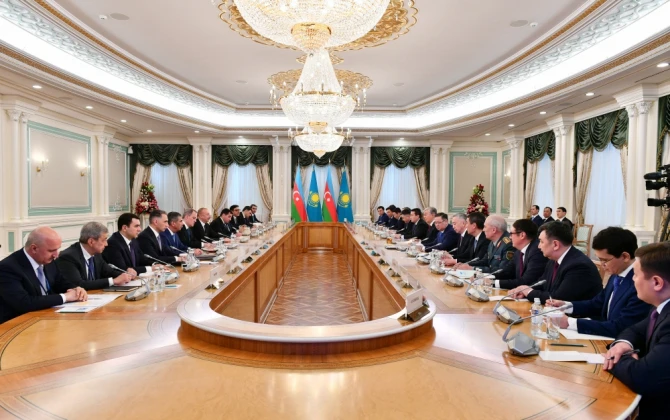 Состоялась встреча президентов Азербайджана и Казахстана в расширенном составе - ОБНОВЛЕНО + ФОТО